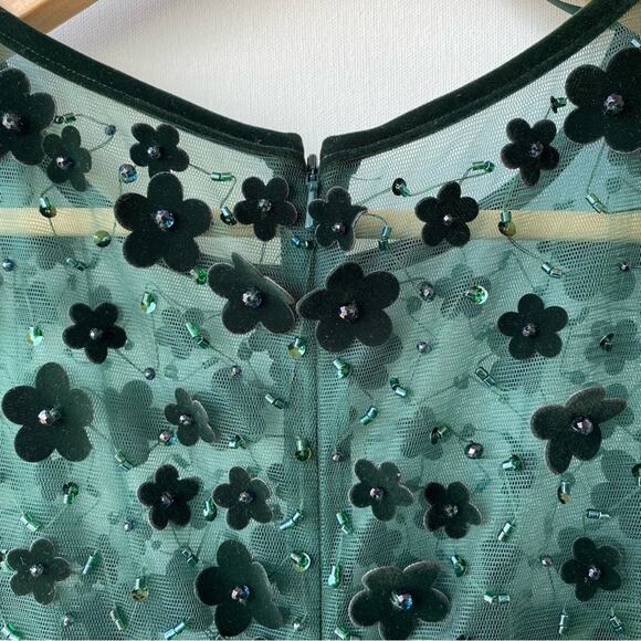 Mac Duggal : Velvet & Beaded Floral All Over w Velvet Trim A-Line Dress : Sz 14 - Picture 5 of 8